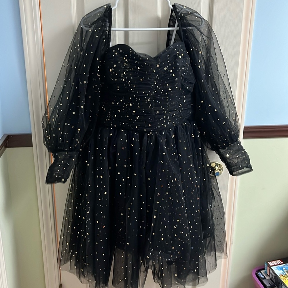 Dress, black with stars, lace up back,16, NWOT